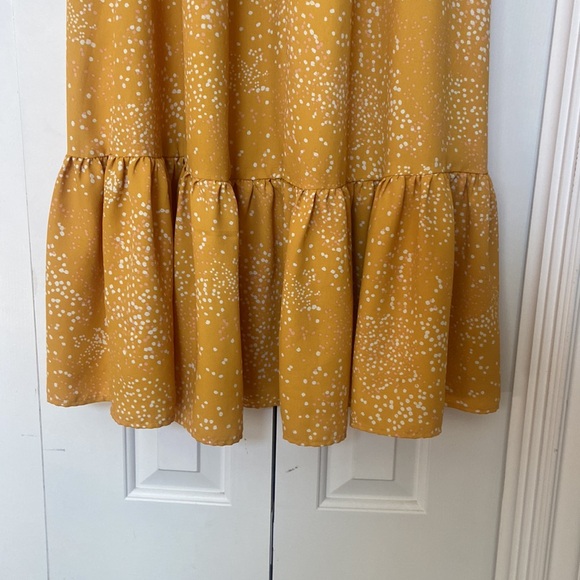 Adorable floor length dress with empress waist - Picture 4 of 8